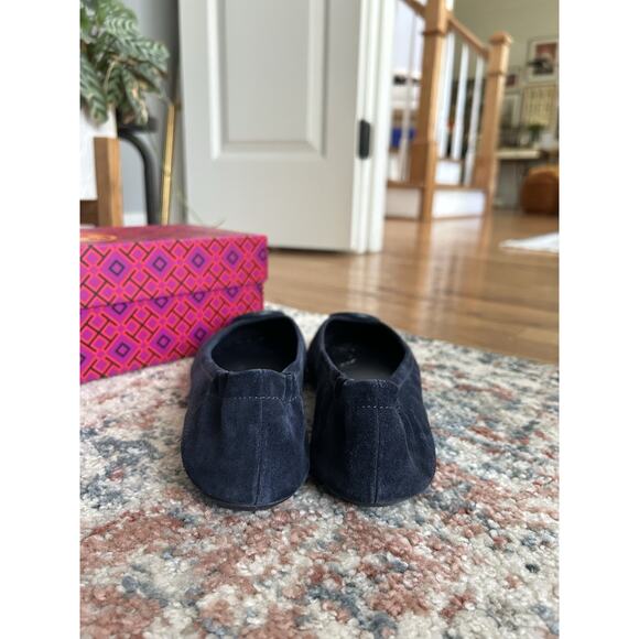 Tory Burch Suede Navy Logo Flats Size 8 - Picture 2 of 6